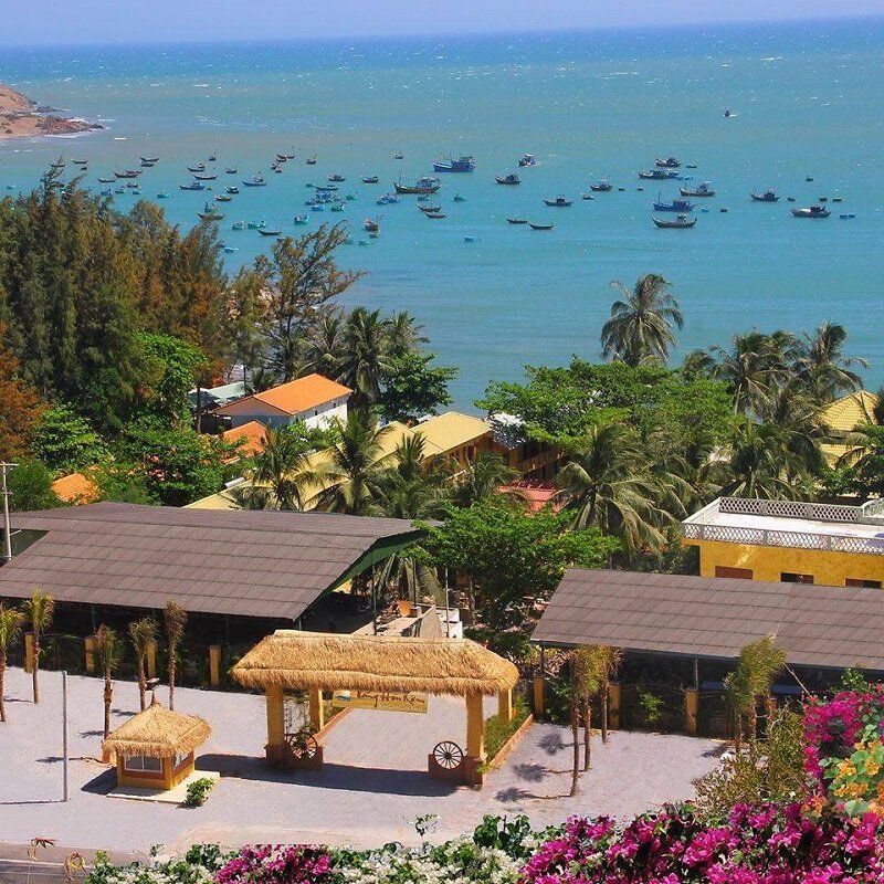 resort nắng hòn rơm